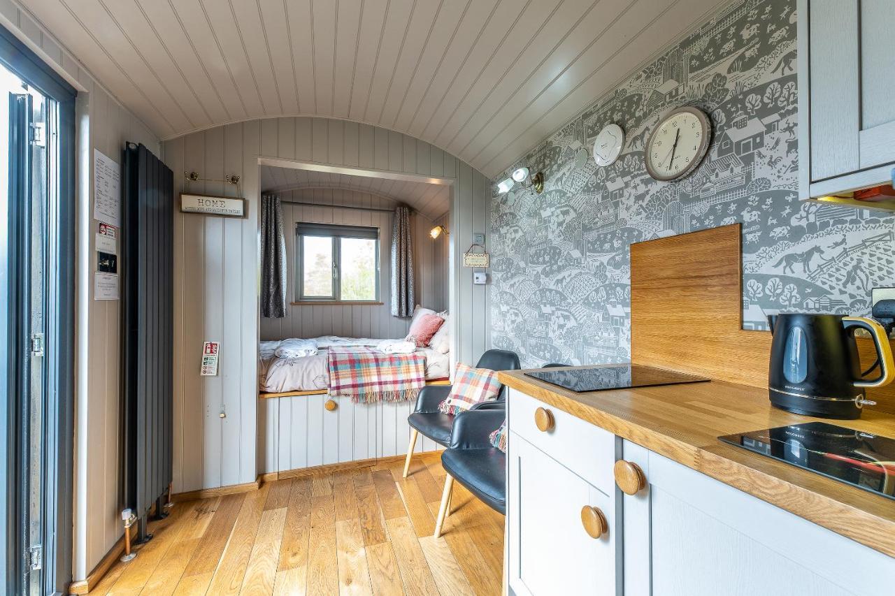 The Little John Petite Cosy Log Cabin - Sleeps 2, Great For Romantic Breaks, Couples, Single Guests, Near Sherwood Forest At Fairview Farm, Nottingham Set In 88 Acres Blidworth Екстер'єр фото
