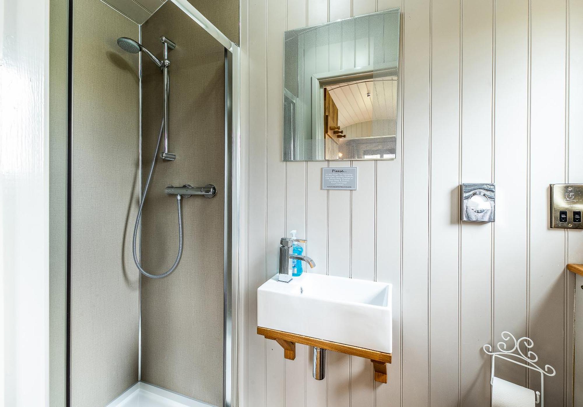 The Little John Petite Cosy Log Cabin - Sleeps 2, Great For Romantic Breaks, Couples, Single Guests, Near Sherwood Forest At Fairview Farm, Nottingham Set In 88 Acres Blidworth Екстер'єр фото